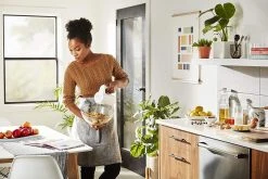 KitchenAid 7-Speed Cordless Hand Mixer | White -KitchenAid Sales mix batter anywhere with the cordless hand mixer